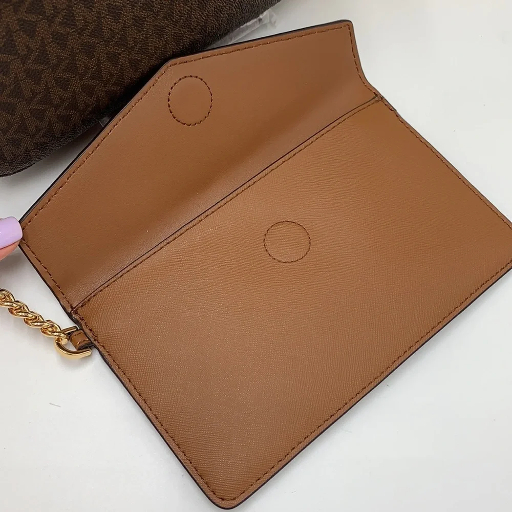 MICHAEL KORS BROWN SIGNATURE COLOR 
Maisie Medium Pebbled Leather 2in-1 BackpacK - Picture 8 of 16